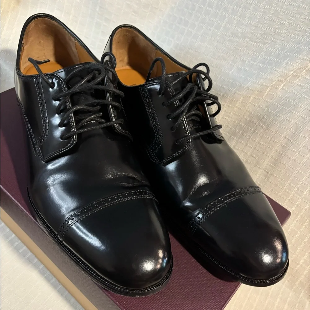 Johnston and Murphy sheep skin leather‎ 11.5 men’s shoes